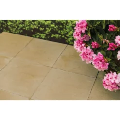 Stylish Stone Hereford Paving Riven 450 X 450mm - Gold (Full Pack)