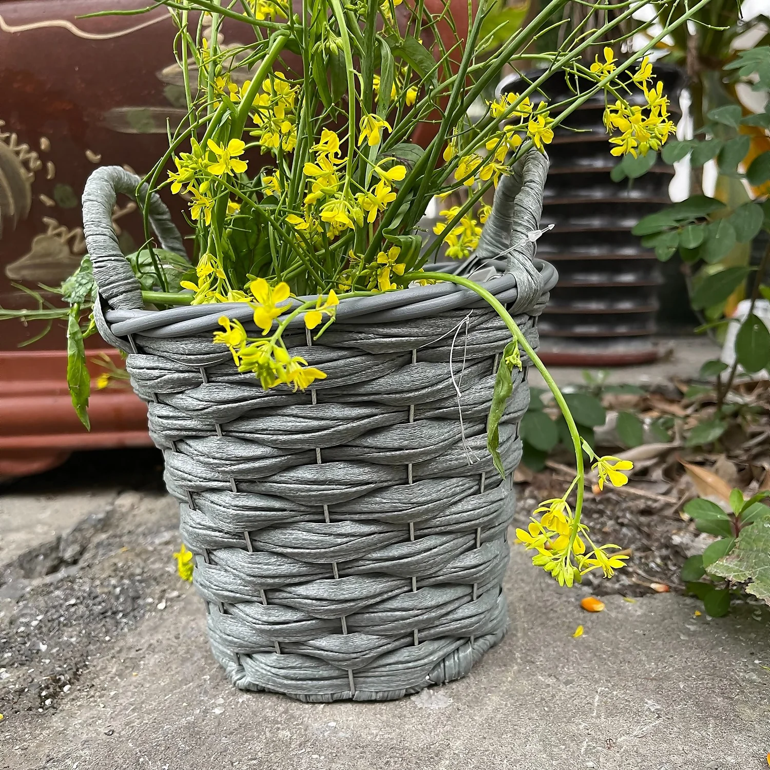 Faux Rattan Round Garden Planter 20cm 4 Faux Rattan Round Garden Planter 20cm - Image 2