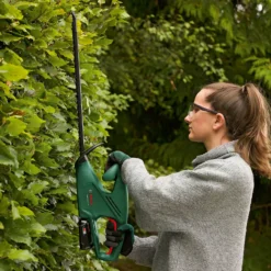 Bosch EasyHedgeCut 18-45 Hedge Trimmer -Lifetime Sales 13496928 3844961768831319