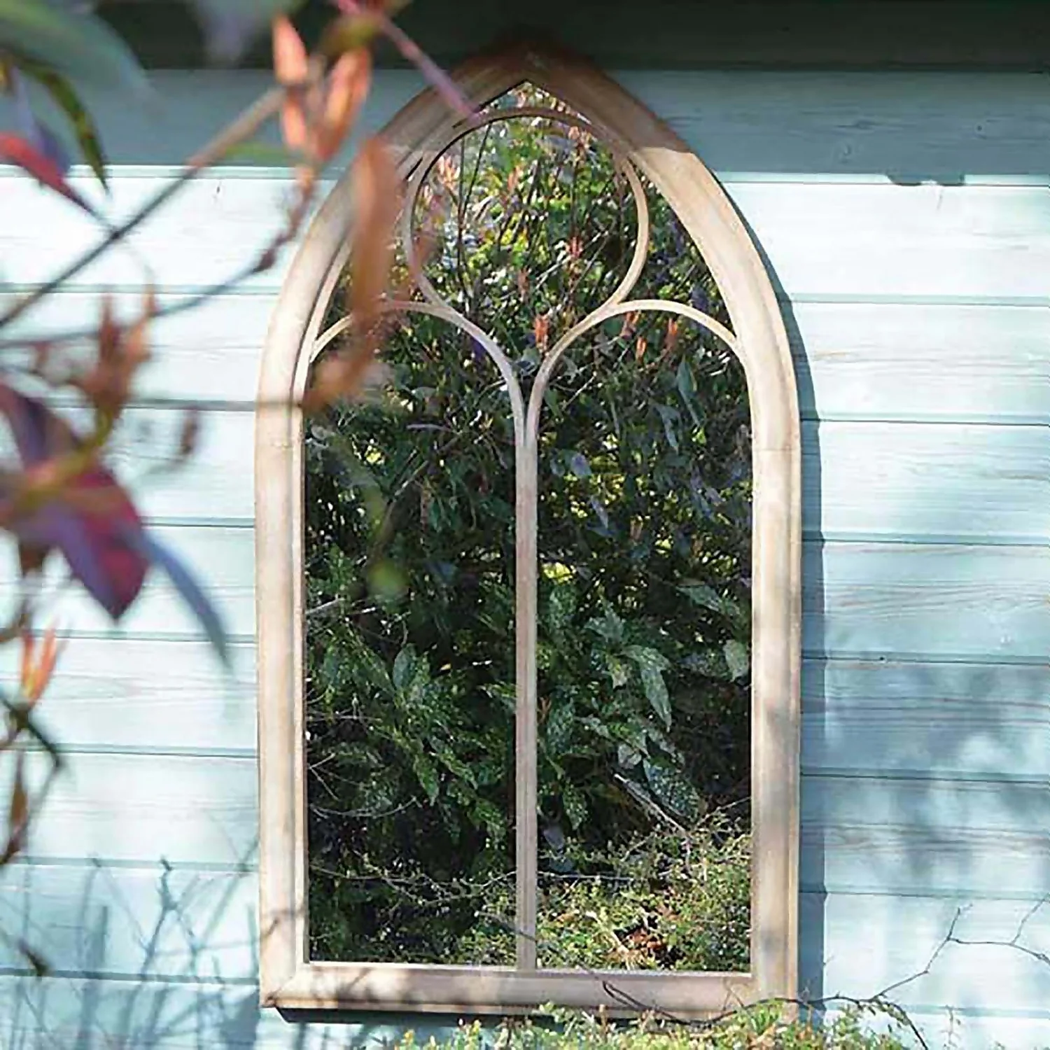 MirrorOutlet Somerley Chapel Arch Metal Garden Mirror - 112x61cm 5 MirrorOutlet Somerley Chapel Arch Metal Garden Mirror - 112x61cm - Image 3